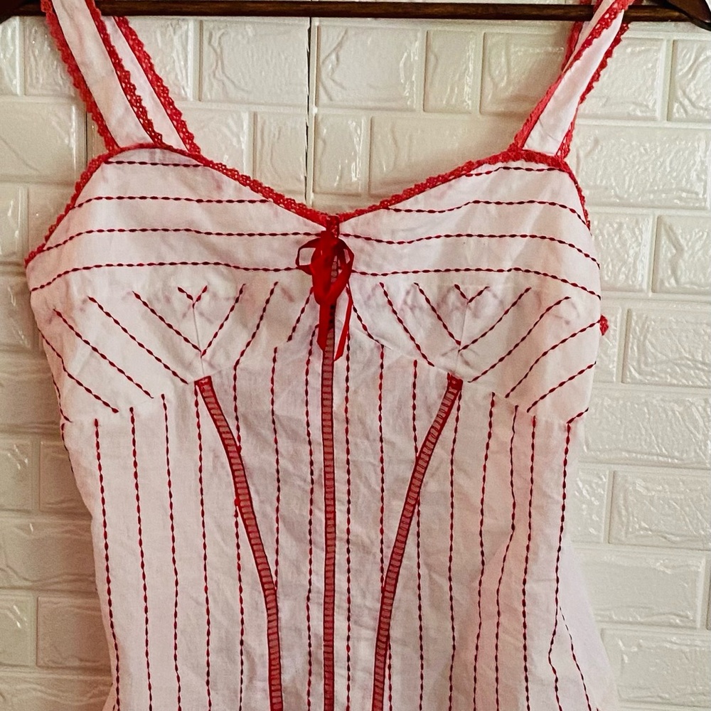 Tres chic womans tank top size large z